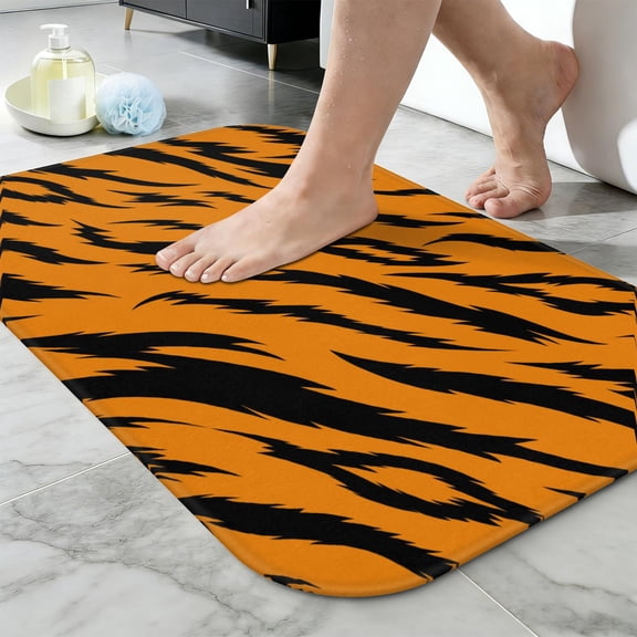 Ultra Soft Absorbent Bath Mat 20x31.5 Inch Fluid Smoke Aurora Art Style, Leopard Animal Print