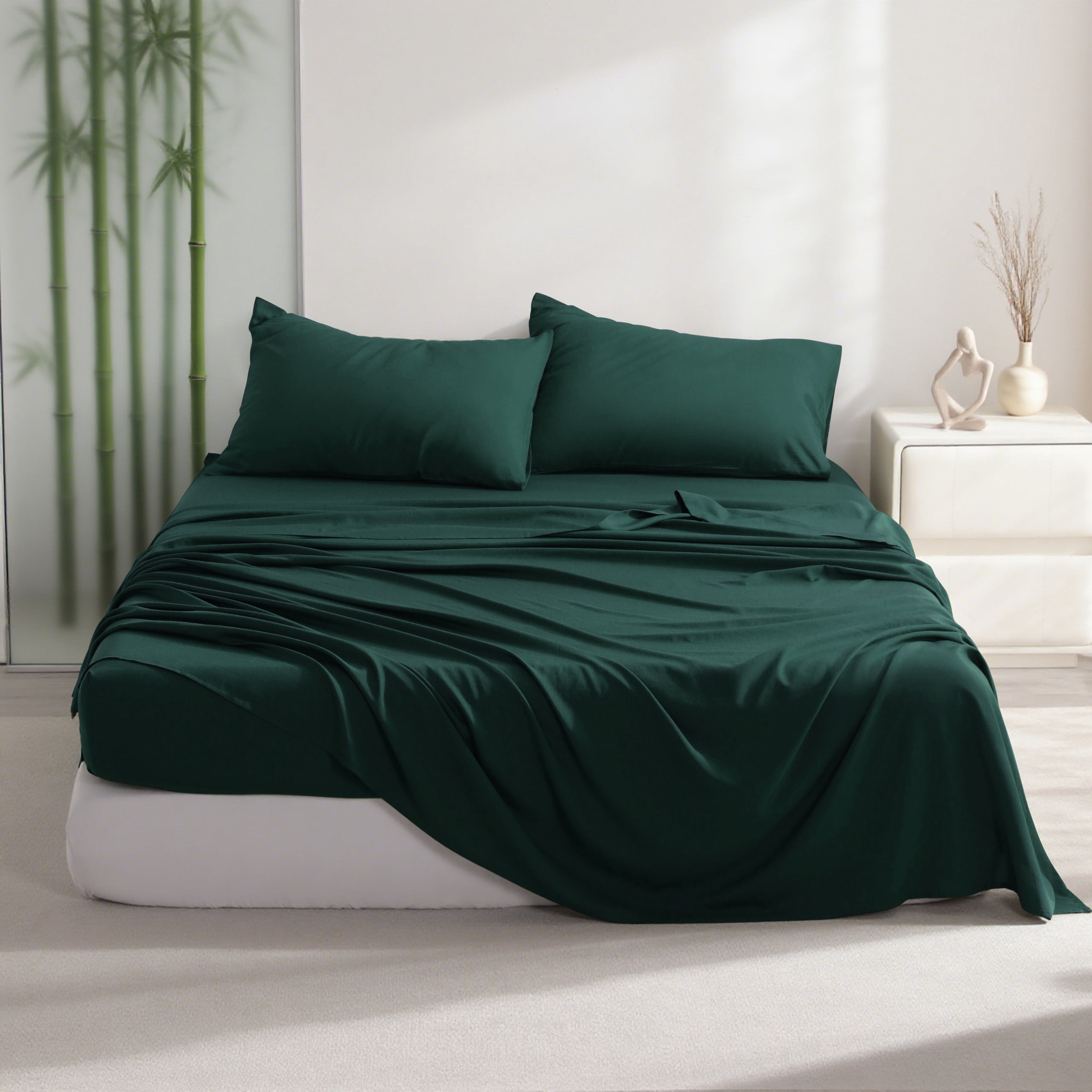 Ultra Soft Bamboo Sheet Set of 4, Durable and Cooling Bamboo Fiber Bed Sheet Set, Queen, 1 Flat Sheet +1 Fitted Sheet +2 Pillowcases, Emerald Green