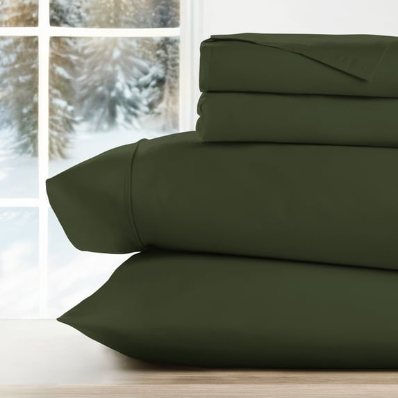 Ultra Soft Bed Sheets Set in Christmas Green for California King Size Bedding by Comfort Canopy