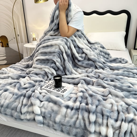 Ultra-Soft Faux Rabbit Fur Bubble Blanket, Thickened Warm for Winter Home Use, Machine Washable, All Seasons, Available in Single/Double/Extra-Large/King Sizes