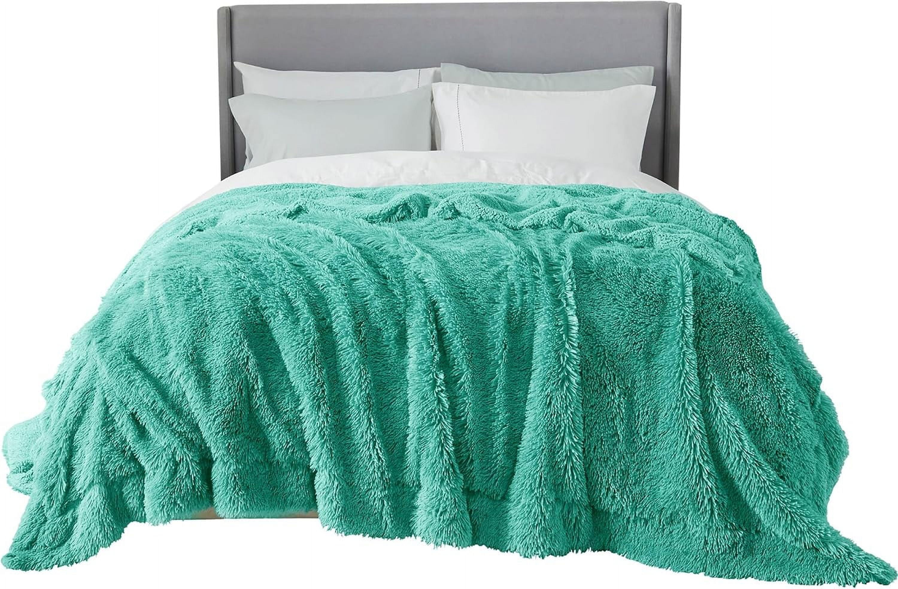 Christian Siriano NY 60x70 Faux Mink Animal Blanket Snow Leopard Grey Oversized Quilted Walmart
