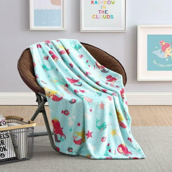Ultra Soft & Plush Under The Sea Mermaid Princess, Seahorses & Fish Hypoallergenic Fleece Throw Blanket
