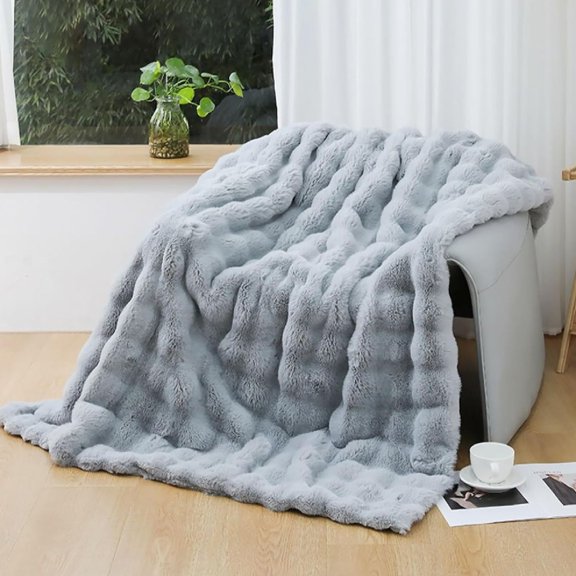 Ultra Soft Throw Blanket Grey Fluffy Blankets & Throws Faux Fur Blanket for Couch, Bed, Sofa Cozy Plush Warm Thick Velvet Blanket
