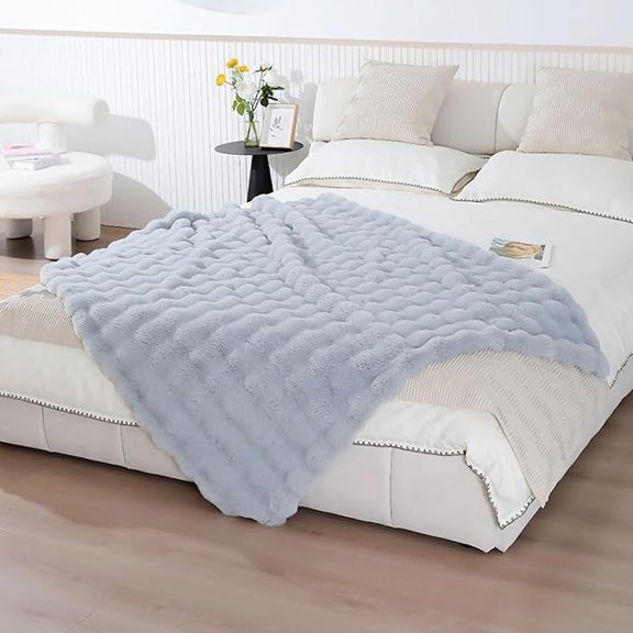 Ultra Soft Throw Blanket Grey Fluffy Blankets & Throws Faux Fur Blanket for Couch, Bed, Sofa Cozy Plush Warm Thick Velvet Blanket