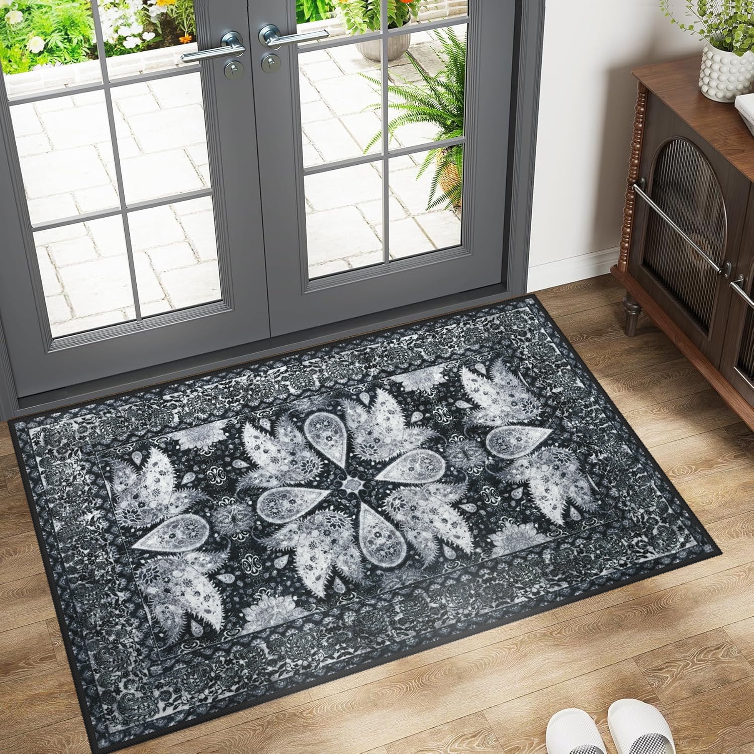 Ultrug Vintage Rugs Soft Accent Area Rug for Bedroom Living Room Home Decor Boho Carpet,2'x3',Black