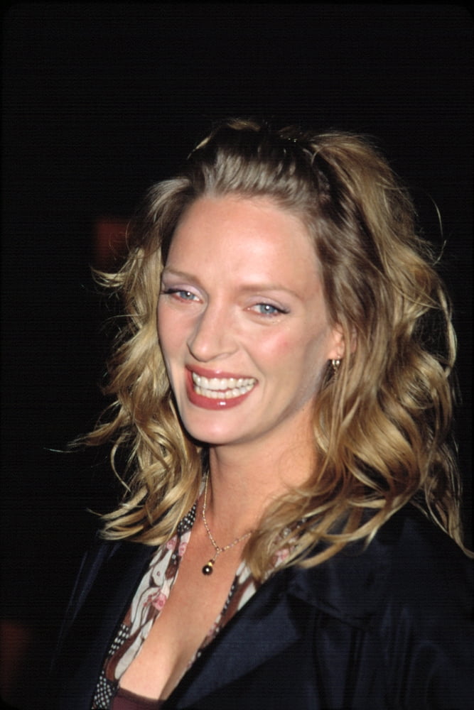 Uma Thurman At Ifp Gotham Awards Canvas Art - (16 x 20)