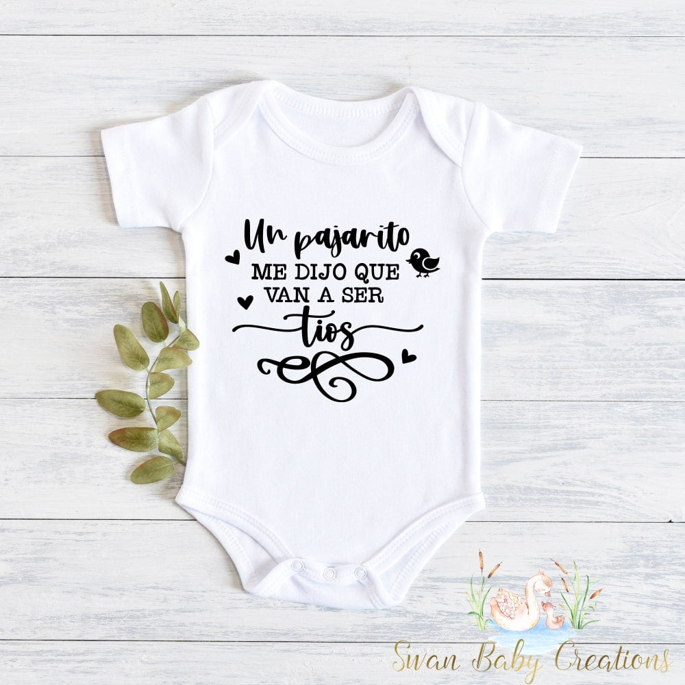 Un Pajarito Me Dijo Que Van A Ser Tios Pregnancy Announcement In