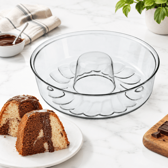 Unbranded 10.75 Inch Diameter Shallow Glass Bundt Cake Pan, 2.1 Quart Capacity