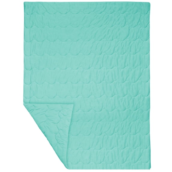 Therapedic Home Solutions Cozy Cool Oversized Cooling Throw Blanket, Summer Cool and Chilling Green Throw