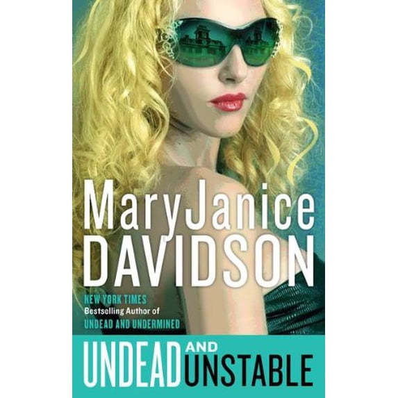 Pre-Owned Undead and Unstable (Hardcover) 0425247570 9780425247570