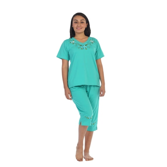 Unik Women's Short Sleeve Embroidered Roses Blouse and Matching Capri Set, Mint Size Medium