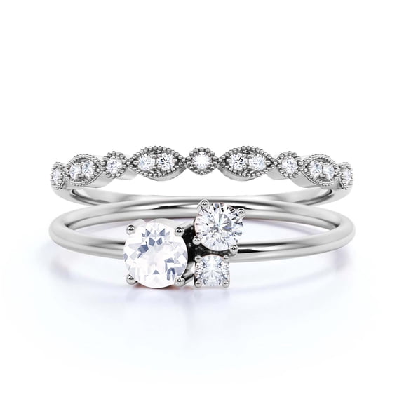 Unique 3 Stone Minimalist 1.05 Carat Round Cut Diamond Moissanite Engagement Ring, Trilogy Ring, Wedding Ring in 925 Sterling Silver With 18k White Gold Plating Gift For Her, Bridal Set, Matching Band