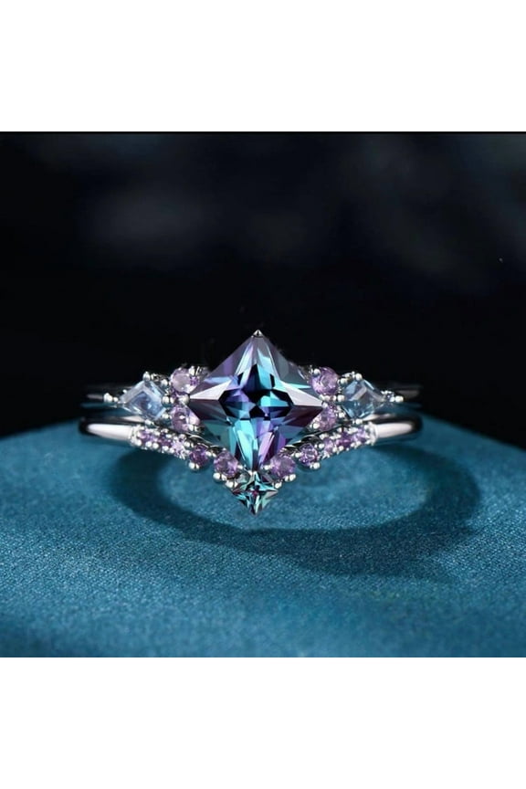 Unique Alexandrite Bridal Engagement Ring Set in 925 Sterling Silver - Anniversary Ring For Wife - Christmas Ring For Her