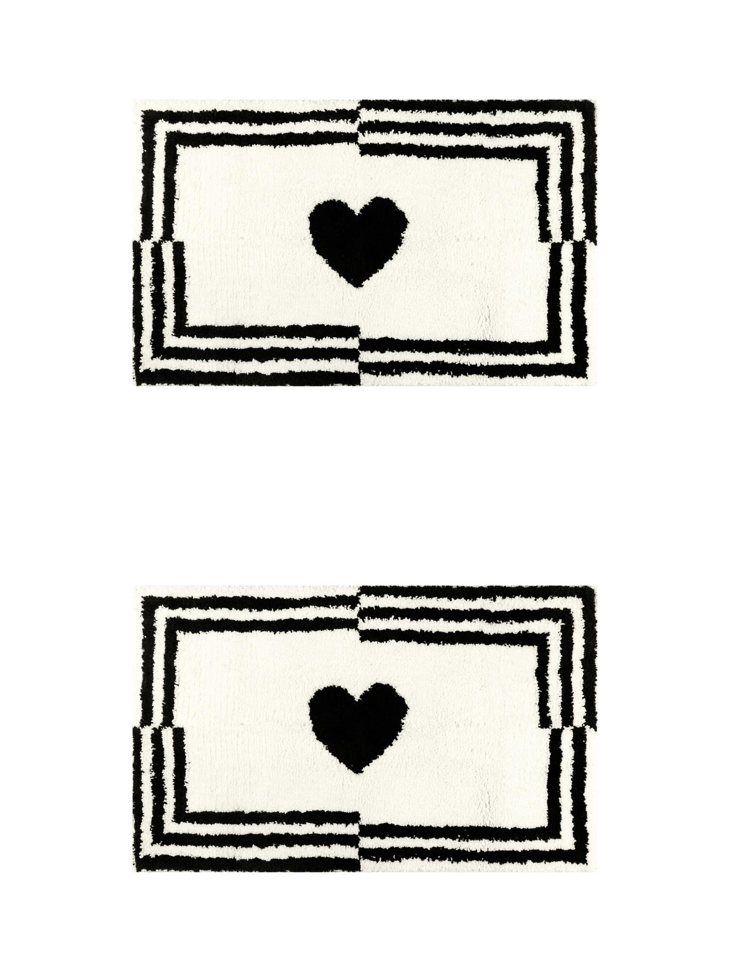 Unique Bargains 2 Pcs Cute Heart Pattern Bath Rugs Soft Absorbent Non-Slip Bath Mats Beige 20" x 32"
