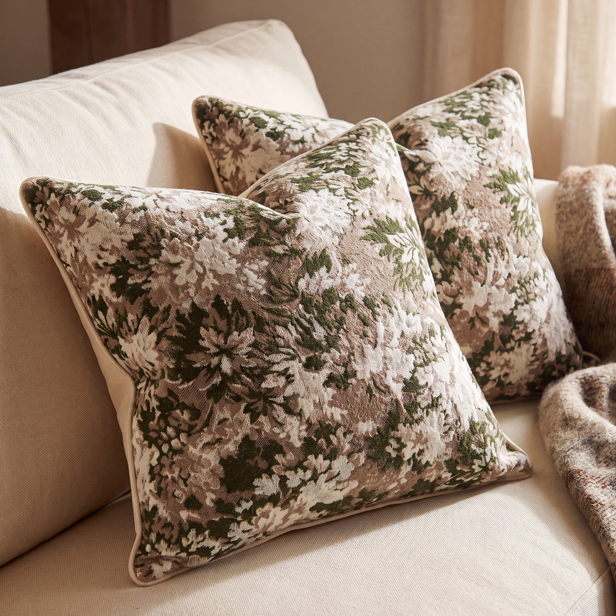 Unique Bargains 2Pcs Floral Throw Pillow Covers Chenille Cushion Cases Dark Green 18"x18"