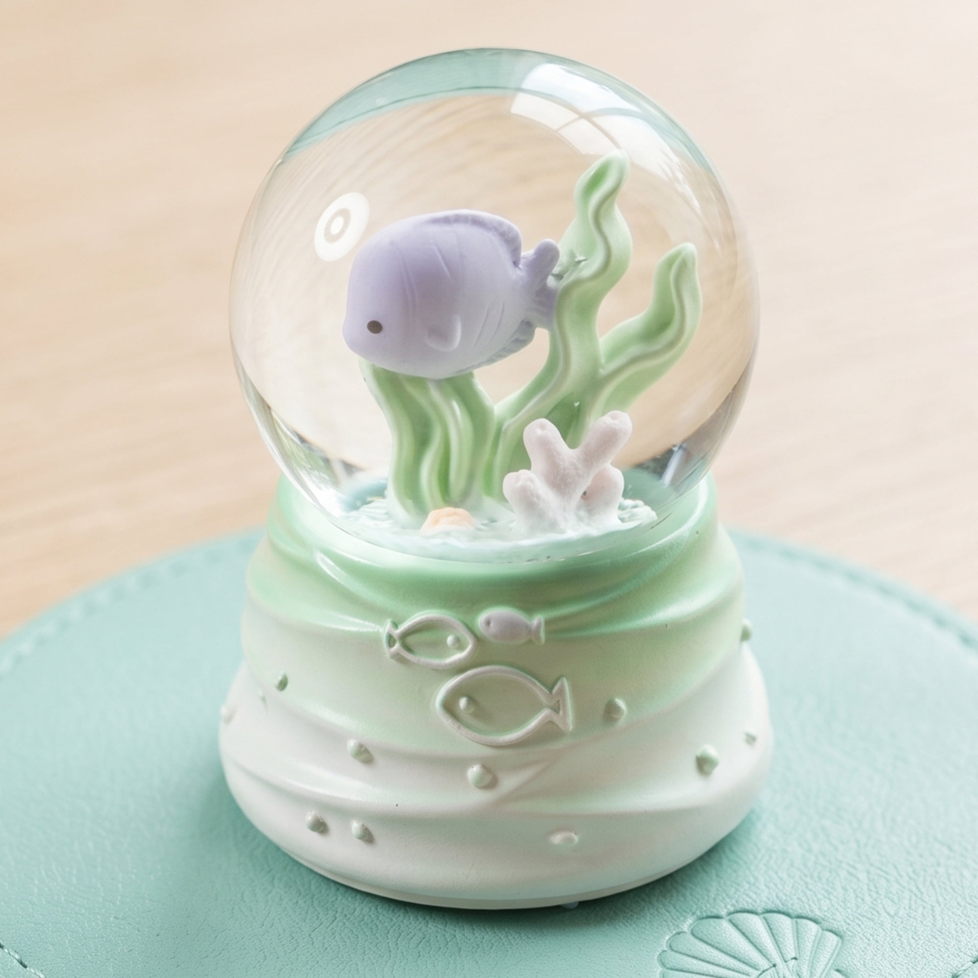 Unique Bargains Cute Cartoon Light Up Crystal Ball Mini Resin Figurine Snow Globe Green