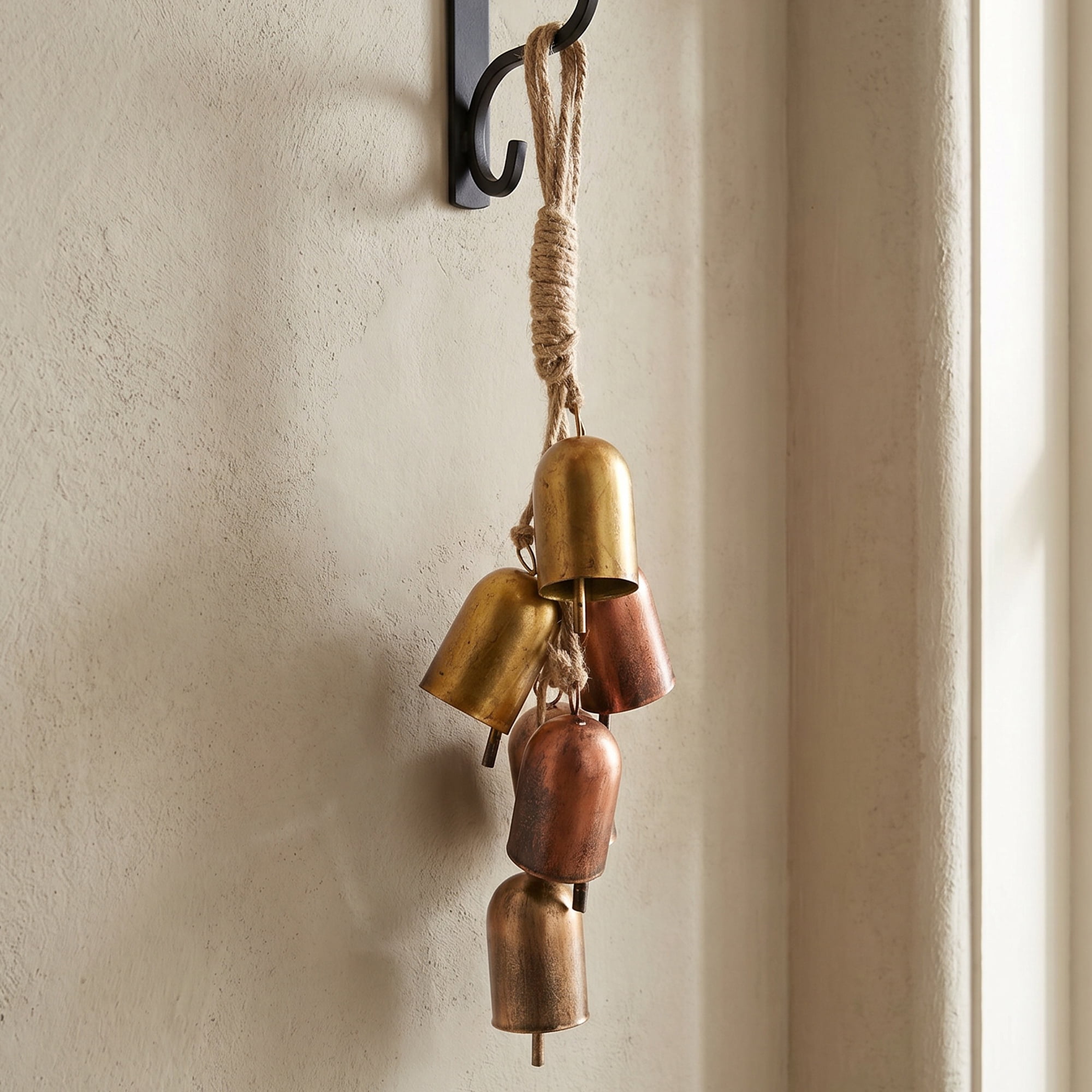 Unique Bargains Vintage Hanging Iron Trumpet Cow Bell Mixed Colors 1.3" x 1.3" x 13.8"