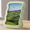thumbnail image 1 of Unique Bargains Wavy Picture Frame Cute Scalloped Plastic Photo Frame Green 4" x 6", 1 of 7