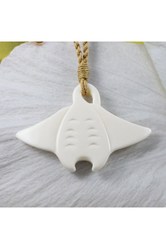 Unique Beautiful Hawaiian Large Manta Ray Necklace, Hand Carved Buffalo Bone 3D Manta Ray Necklace, N9415 Birthday Valentine Gift