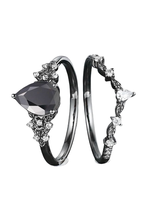 Unique Black Stone Floral Rings Alloy Construction Comfortable Daily Wear Jewelry Available In 5 Sizes