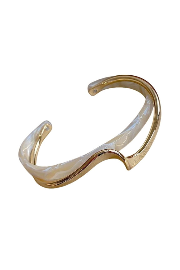 Unique Geometric Shape Bracelet White Shellfish And Bend Metal Combination Ladies Fashion Accessory for Trendsetters