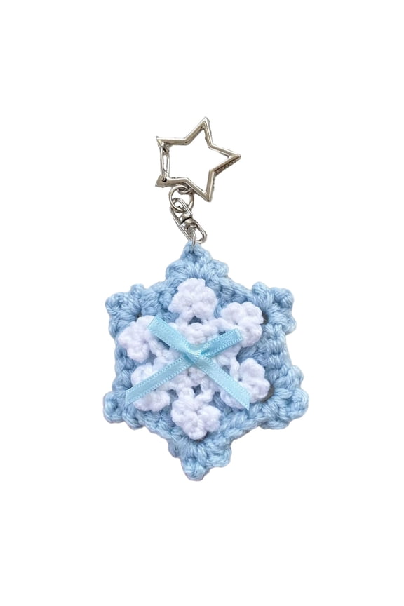 Unique Handmade Snowflake Bowknot Crochet Keychain Stylish Knitted Phone Charm Winter Holiday Accessory For Ladies
