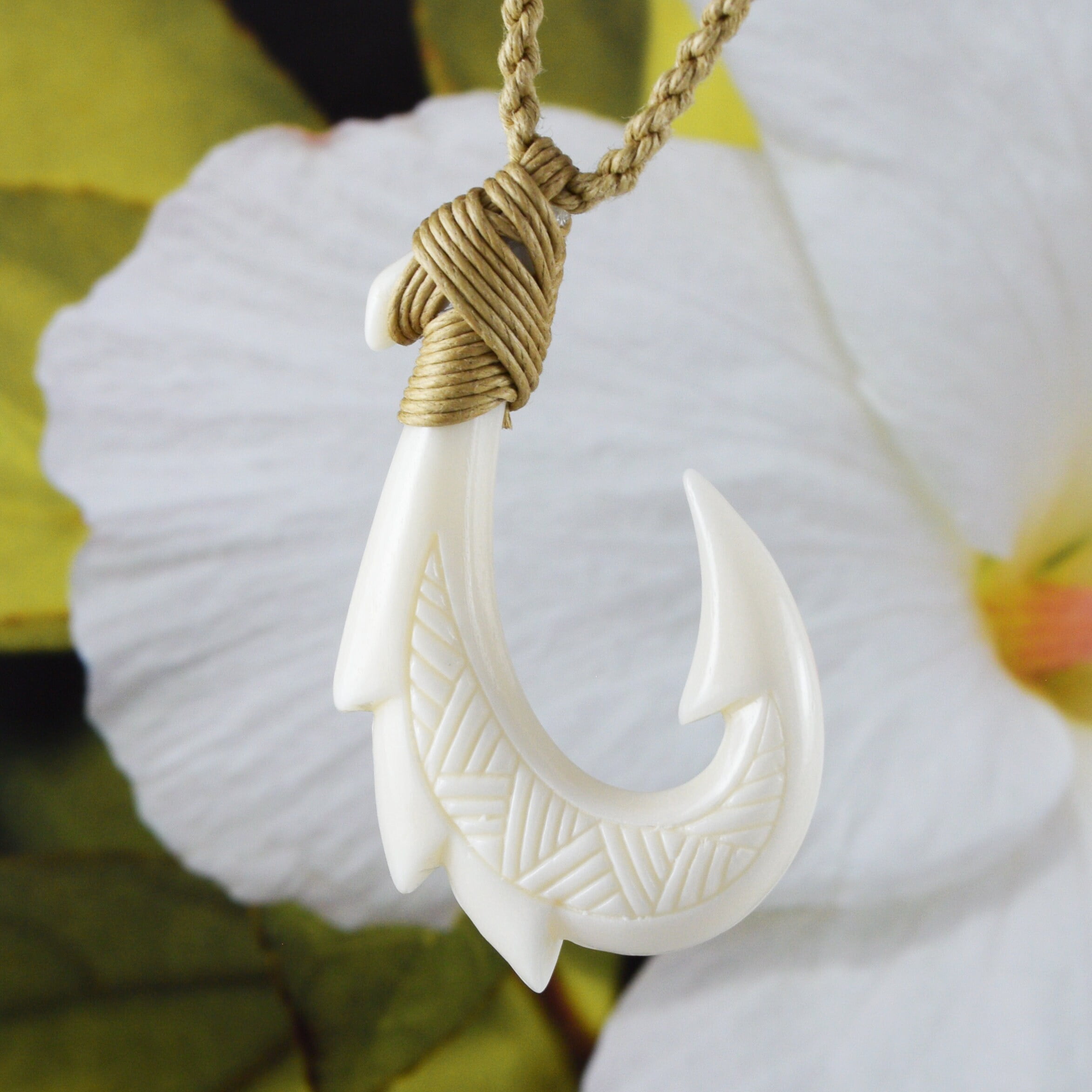 bone fish hook jewelry Wood & Pendant Necklace made Bali Unique Hawaiian Large Fish Hook