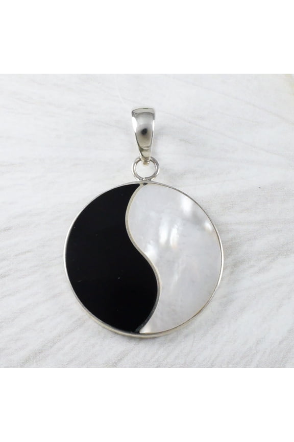 Unique Hawaiian Mother of Pearl Yin Yang Necklace, Sterling Silver Black & White MOP Yin-Yang Pendant, N9224 Birthday Mom Gift, Statement PC