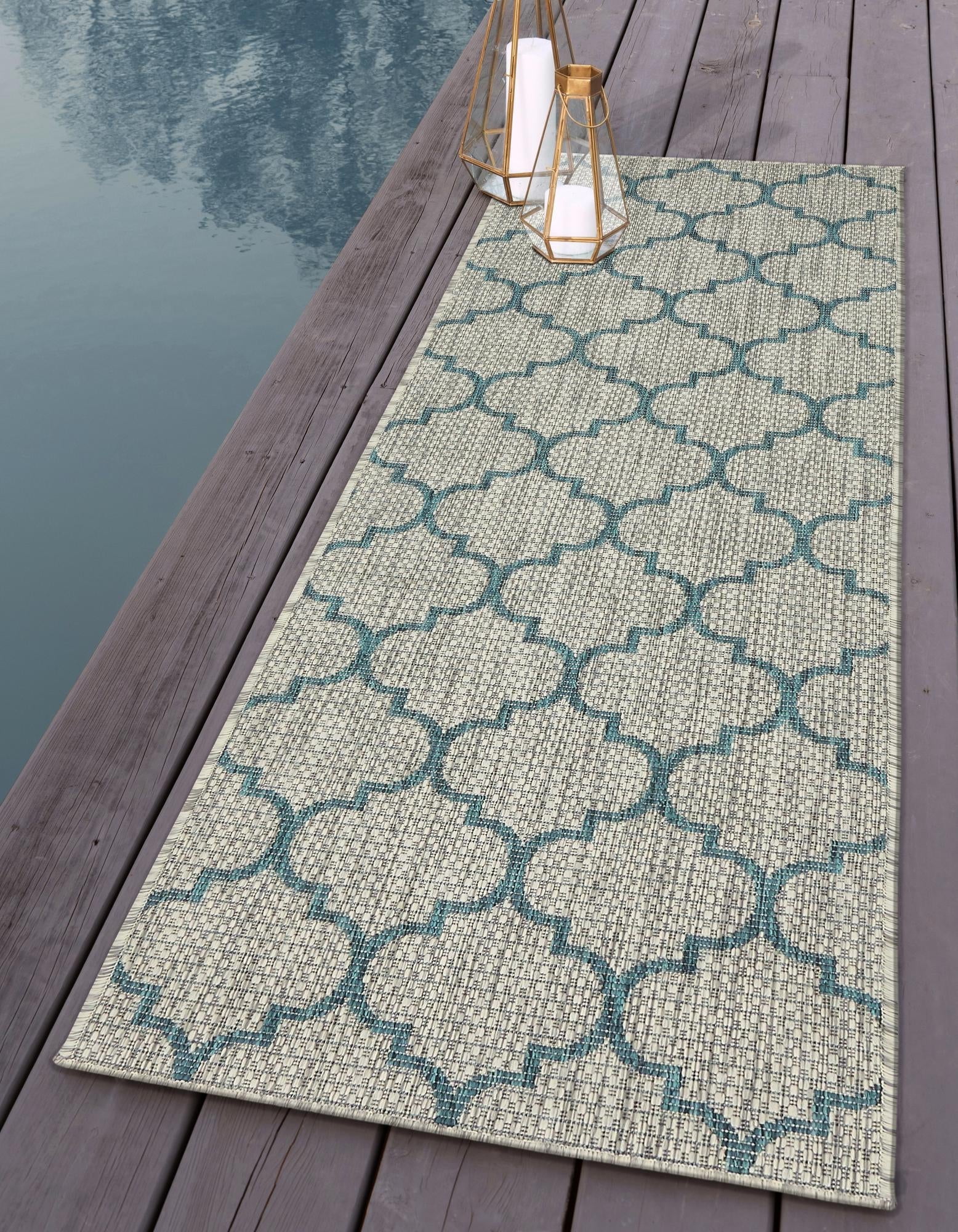 Gray Trellis Synthetic Flat Woven Outdoor Runner Rug