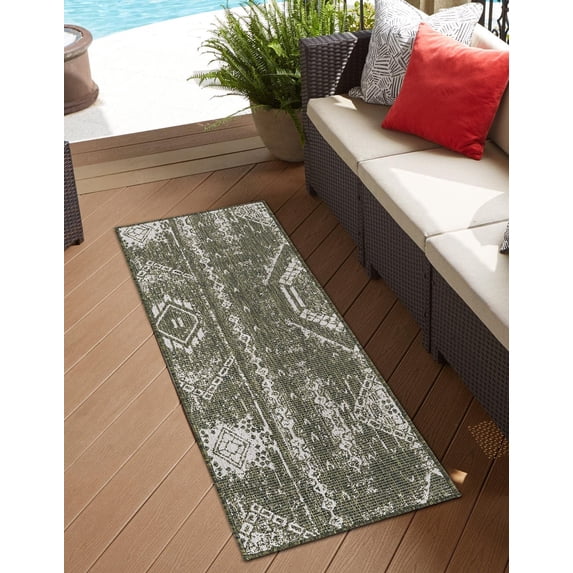 Unique Loom Outdoor Bohemian Collection Area Rug - Anthro (2' x 5' 3" Runner Green/Ivory)