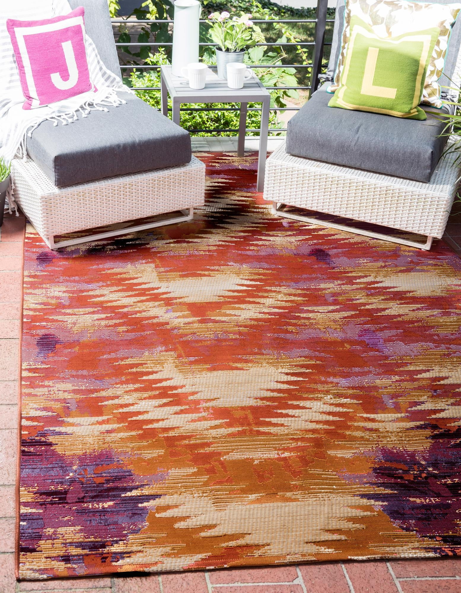 Modern Abstract Red 4' x 6' Outdoor Easy-Care Synthetic Rug