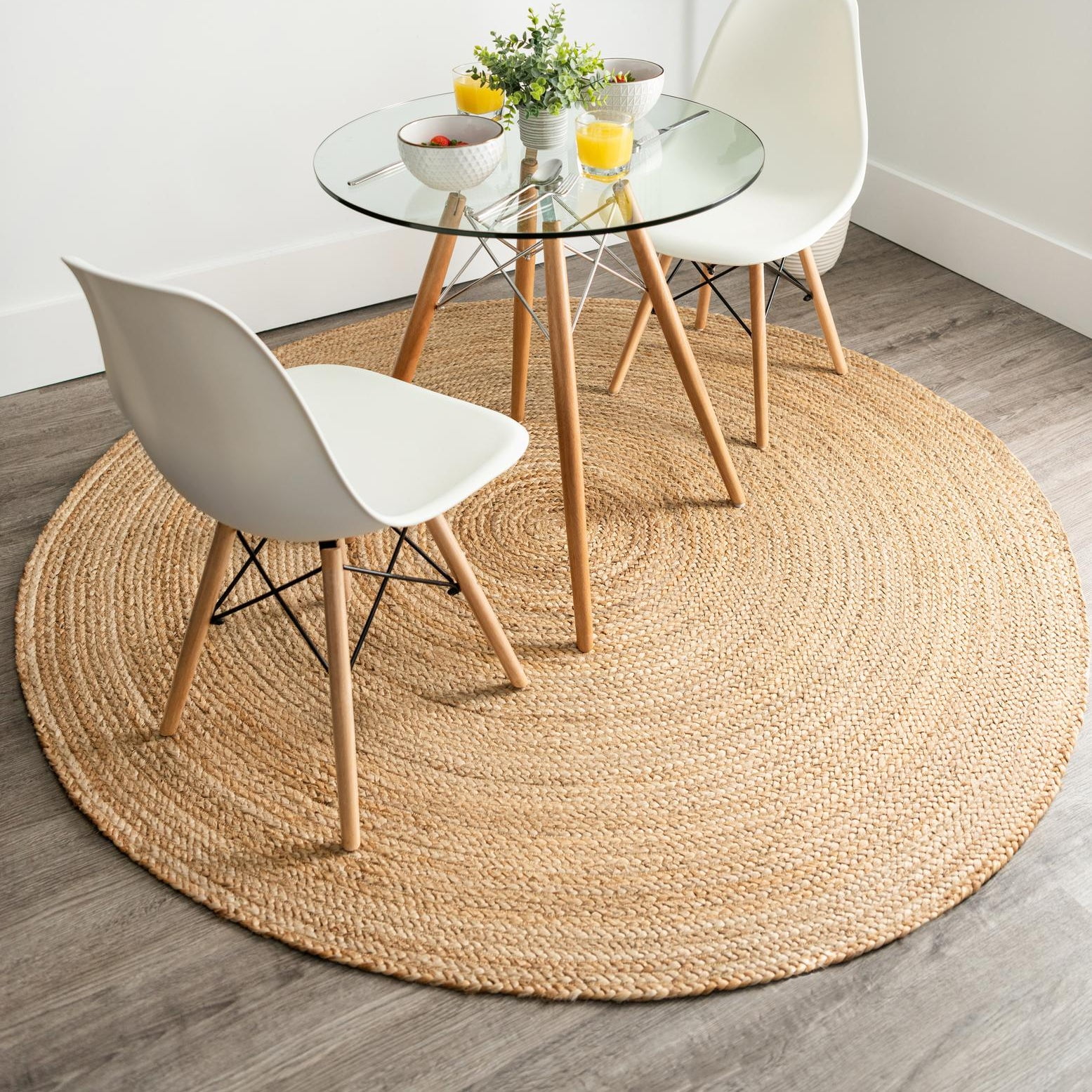 Handmade Round Braided White and Brown Rug - Stain-resistant and Easy Care