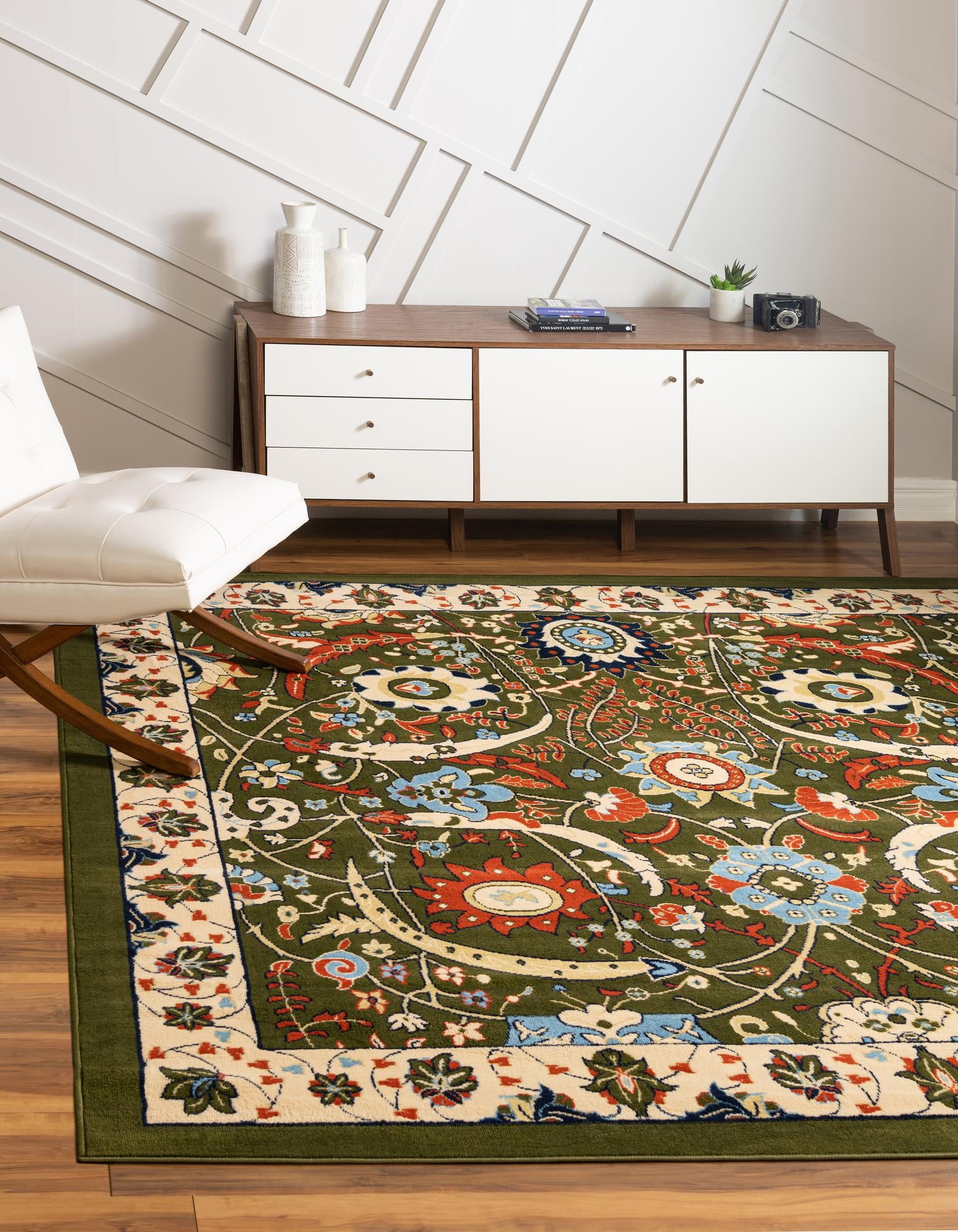 Espahan Green and Floral Square Synthetic Rug 8'
