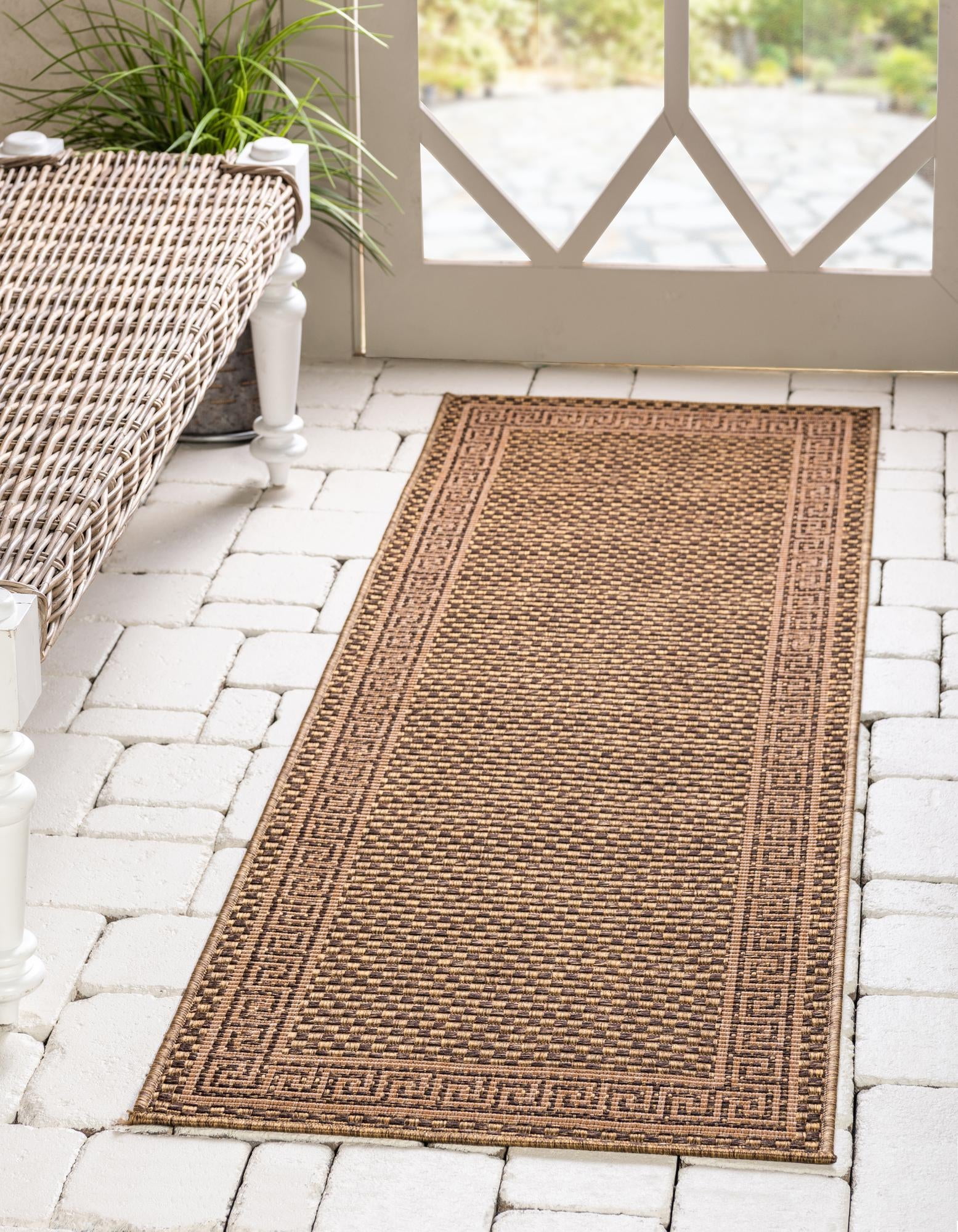 Unique Loom Greek Key Indoor/Outdoor Border Rug Brown/Light Brown 2' x