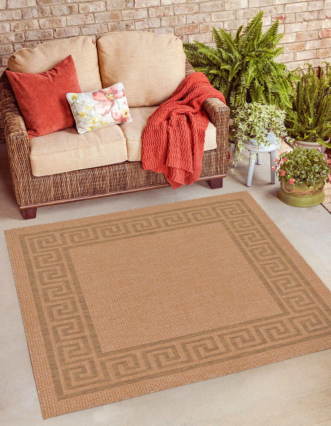 Unique Loom Greek Key Indoor/Outdoor Border Rug Light Brown/Tan 5' 4