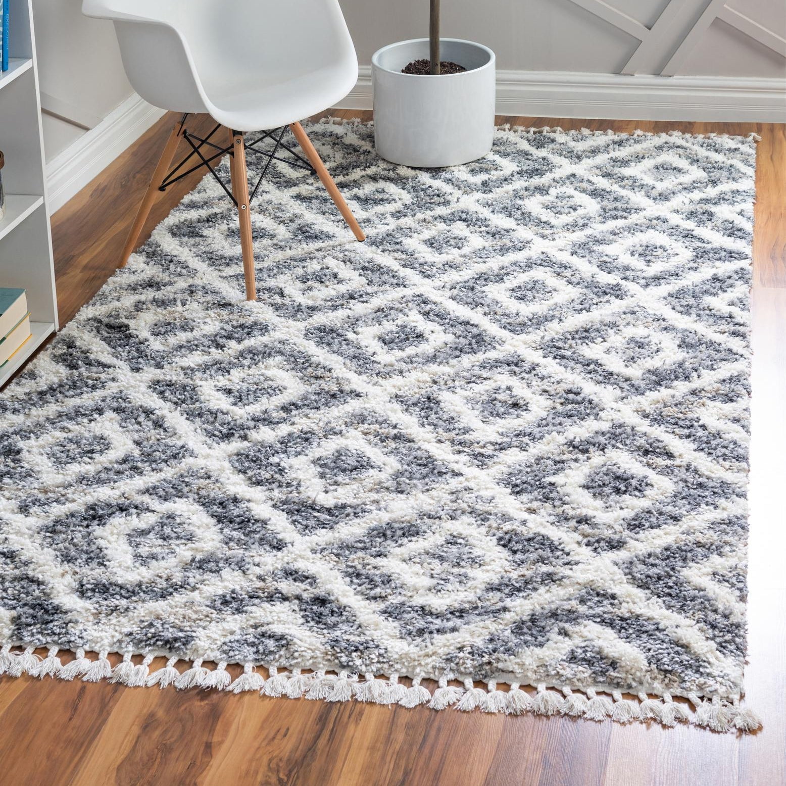 Athena Gray Geometric Braided Shag Rug 2' x 3'