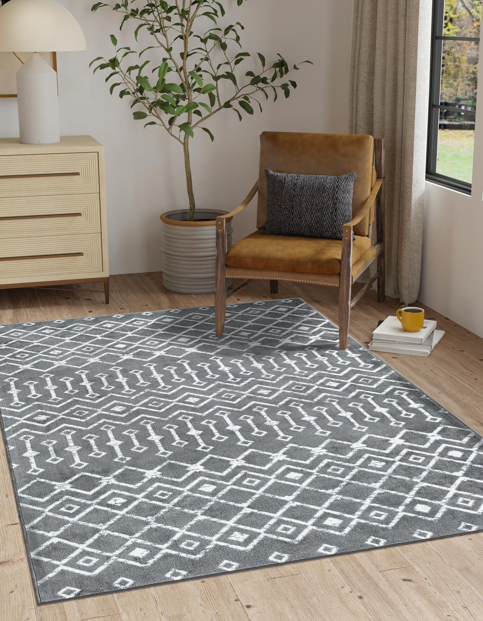 Modern Gray Trellis 8' x 10' Easy-Care Synthetic Area Rug