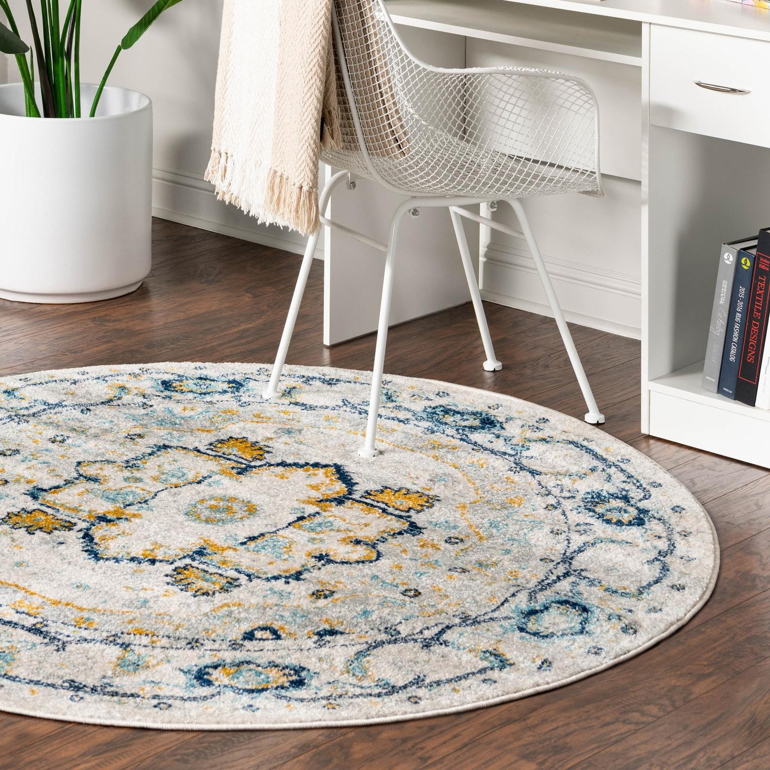 Unique Loom Madeline Vintage Collection Area Rug - Jackson