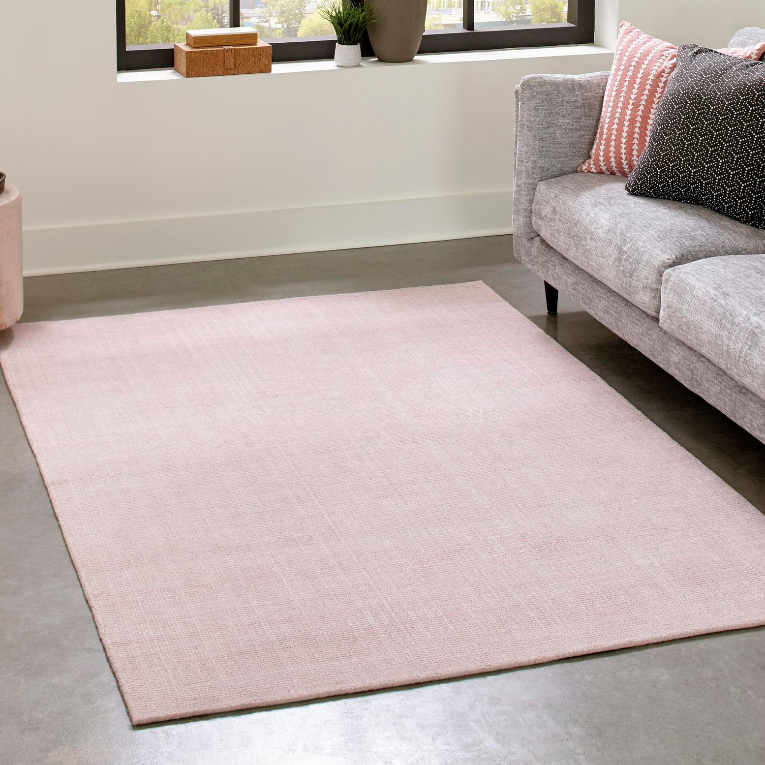 Eco-Friendly English Rose Hand-Knotted Wool Area Rug 7'10"x10'