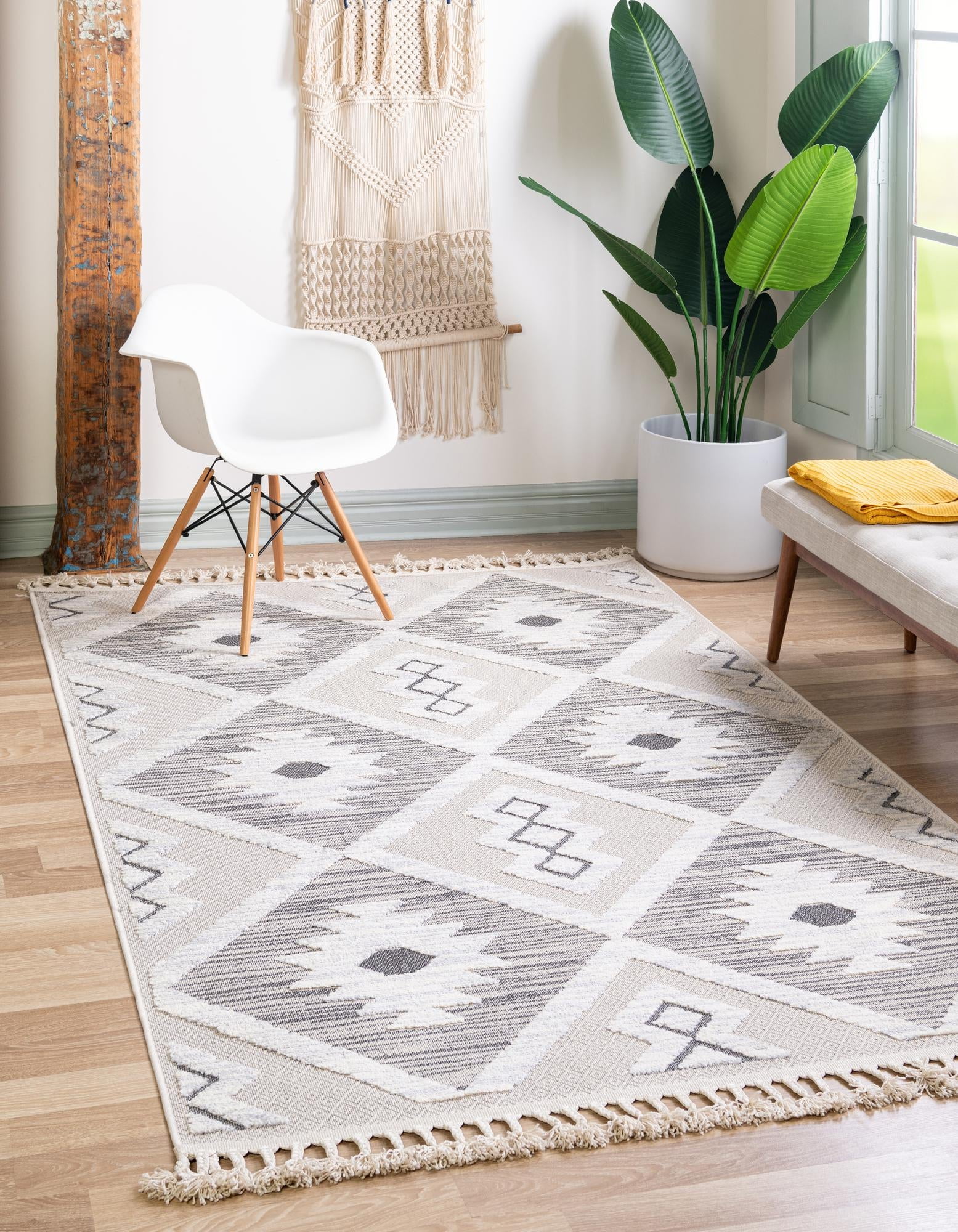 Ivory Geometric Braided 2' x 3' Synthetic Indoor Rug