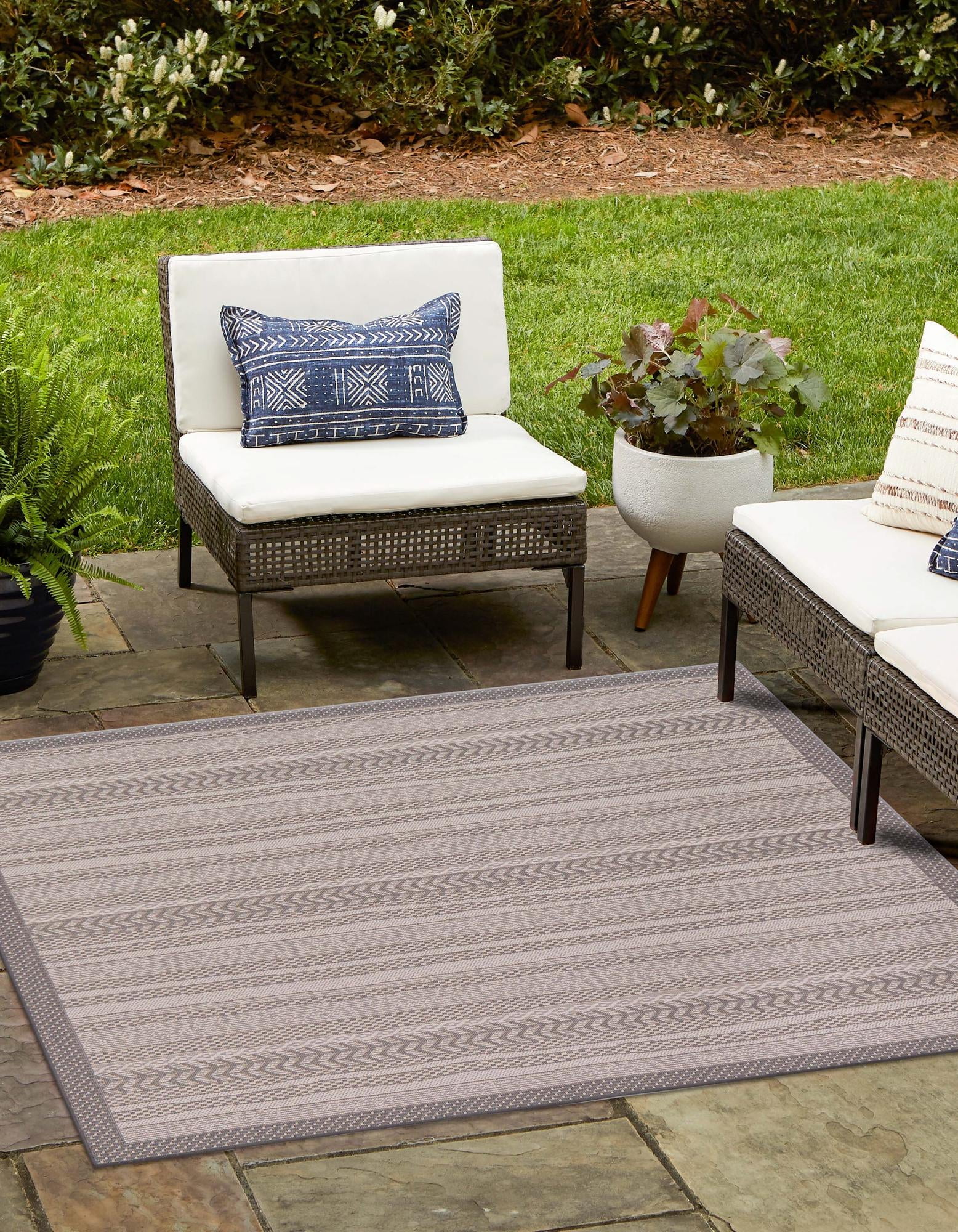 EasyCare 6' Square Gray Stripe Synthetic Outdoor Rug