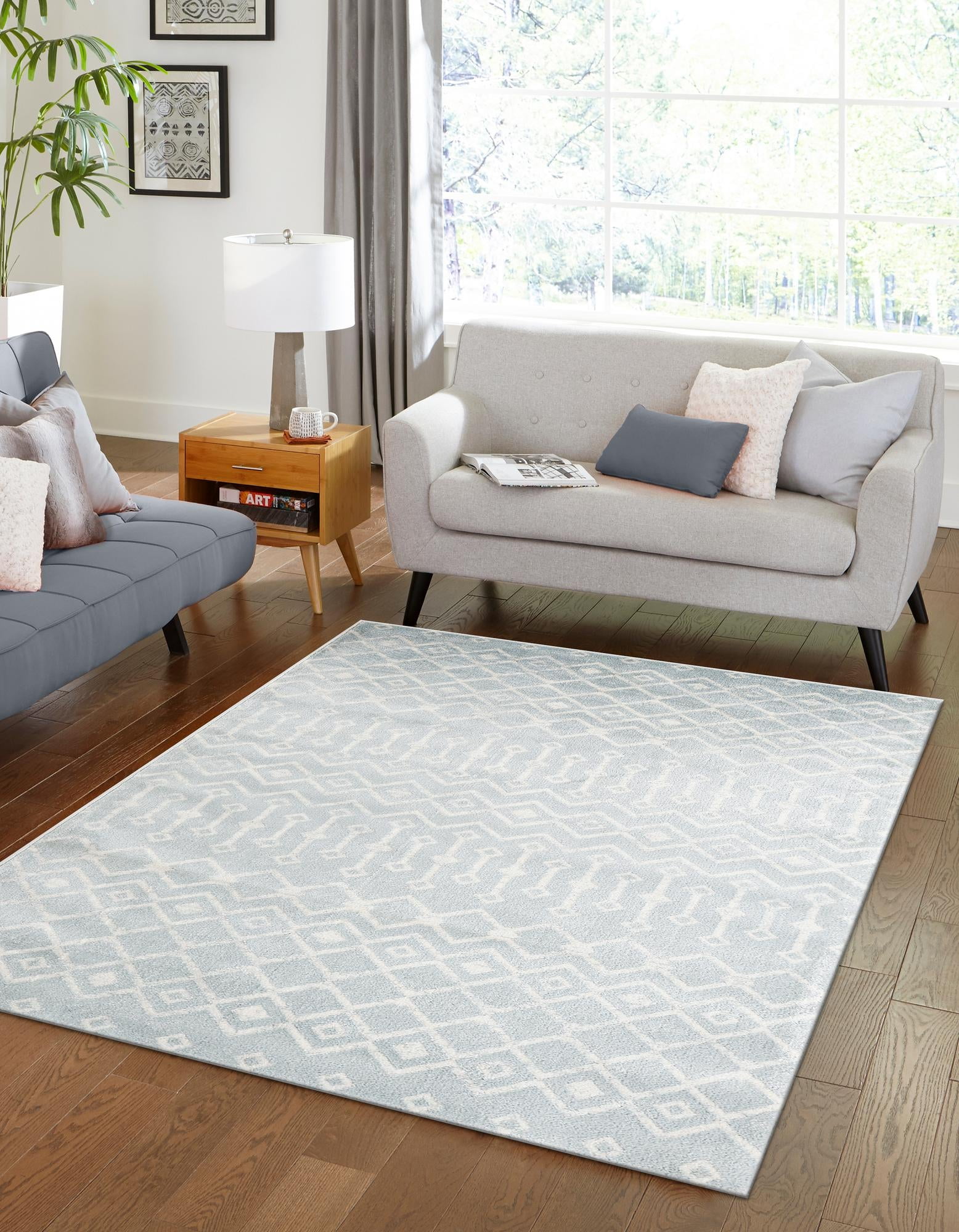 Light Blue Trellis 4'x6' Easy-Care Synthetic Area Rug