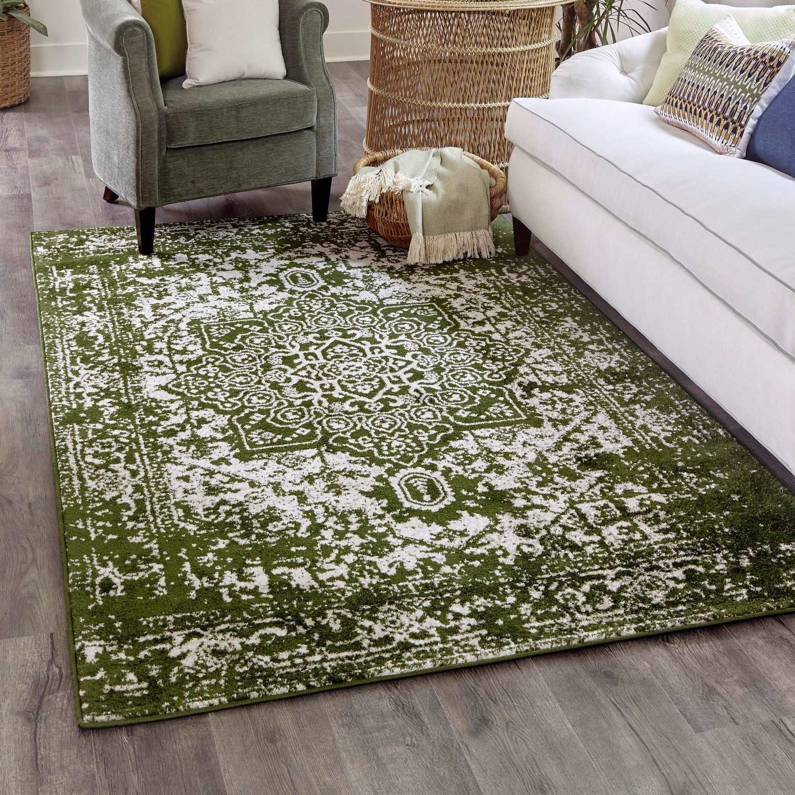 Green Medallion 8' x 10' Synthetic Area Rug