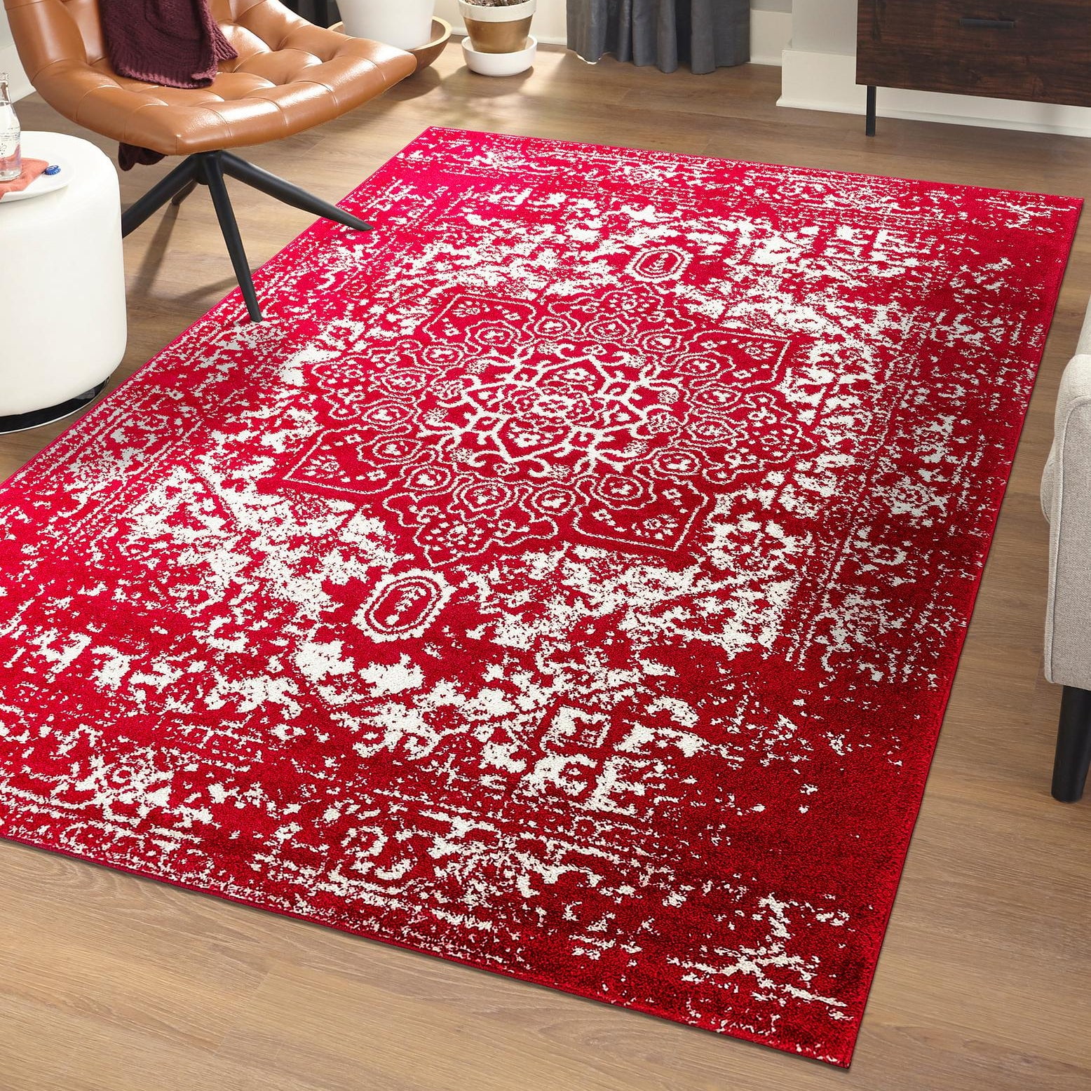 Arlington Distressed Red Medallion 7'x10' Synthetic Area Rug