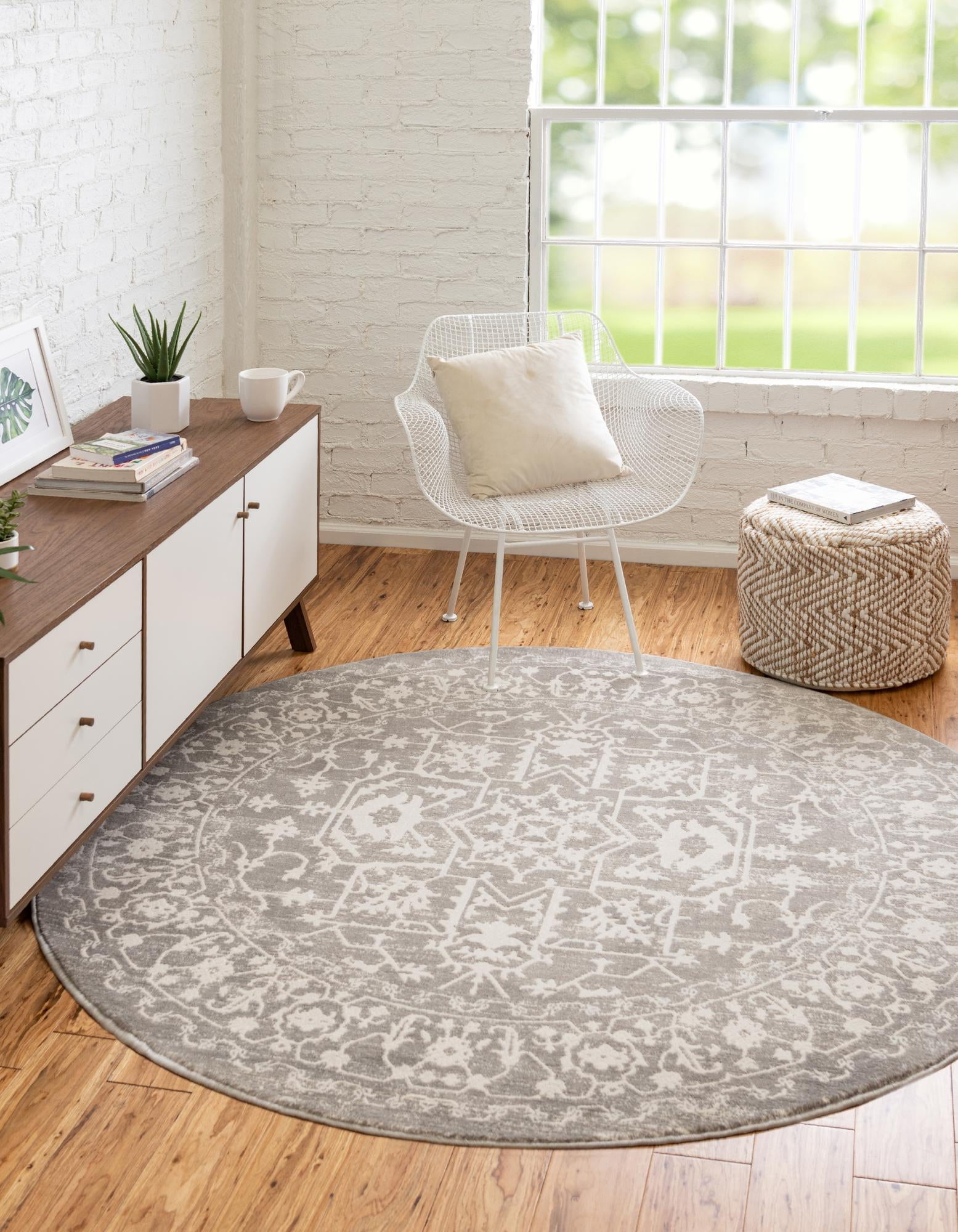 Light Gray Round Abstract Stain-Resistant Synthetic Rug