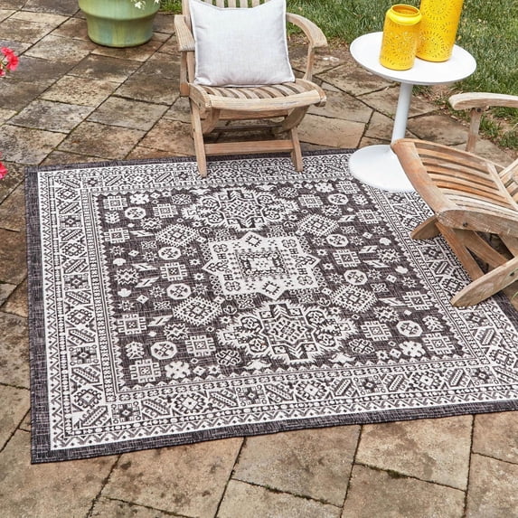Unique Loom Outdoor Aztec Collection Area Rug - Chalca (5' 3" Square Charcoal Gray/Ivory)