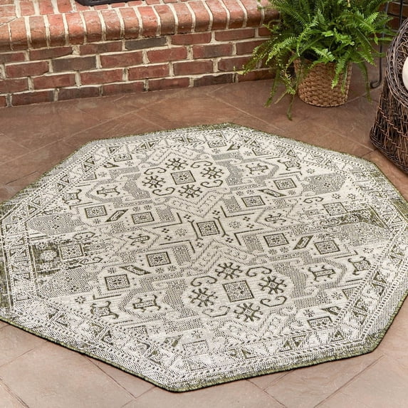 Unique Loom Outdoor Aztec Collection Area Rug - Coba (7' 10" Octagon Green/Ivory)