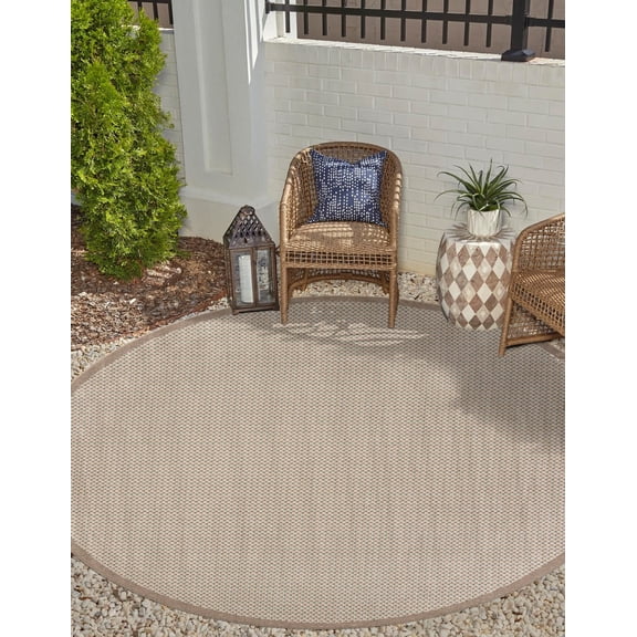 Unique Loom Outdoor Border Collection Area Rug - Outline (5' 1" Round Beige/Ivory)