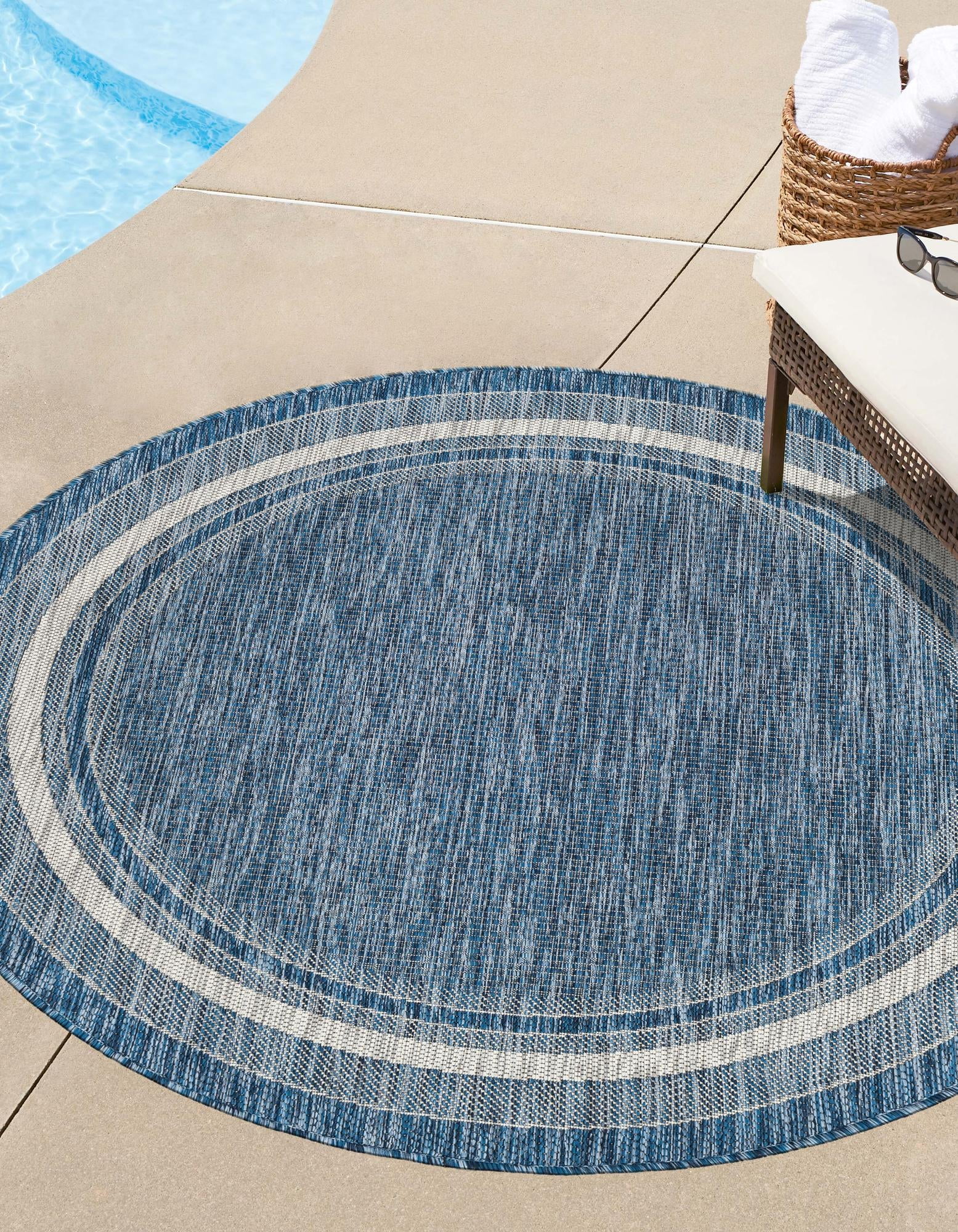 Elysian Blue 3 ft Round Synthetic Outdoor Rug, Stain-Resistant