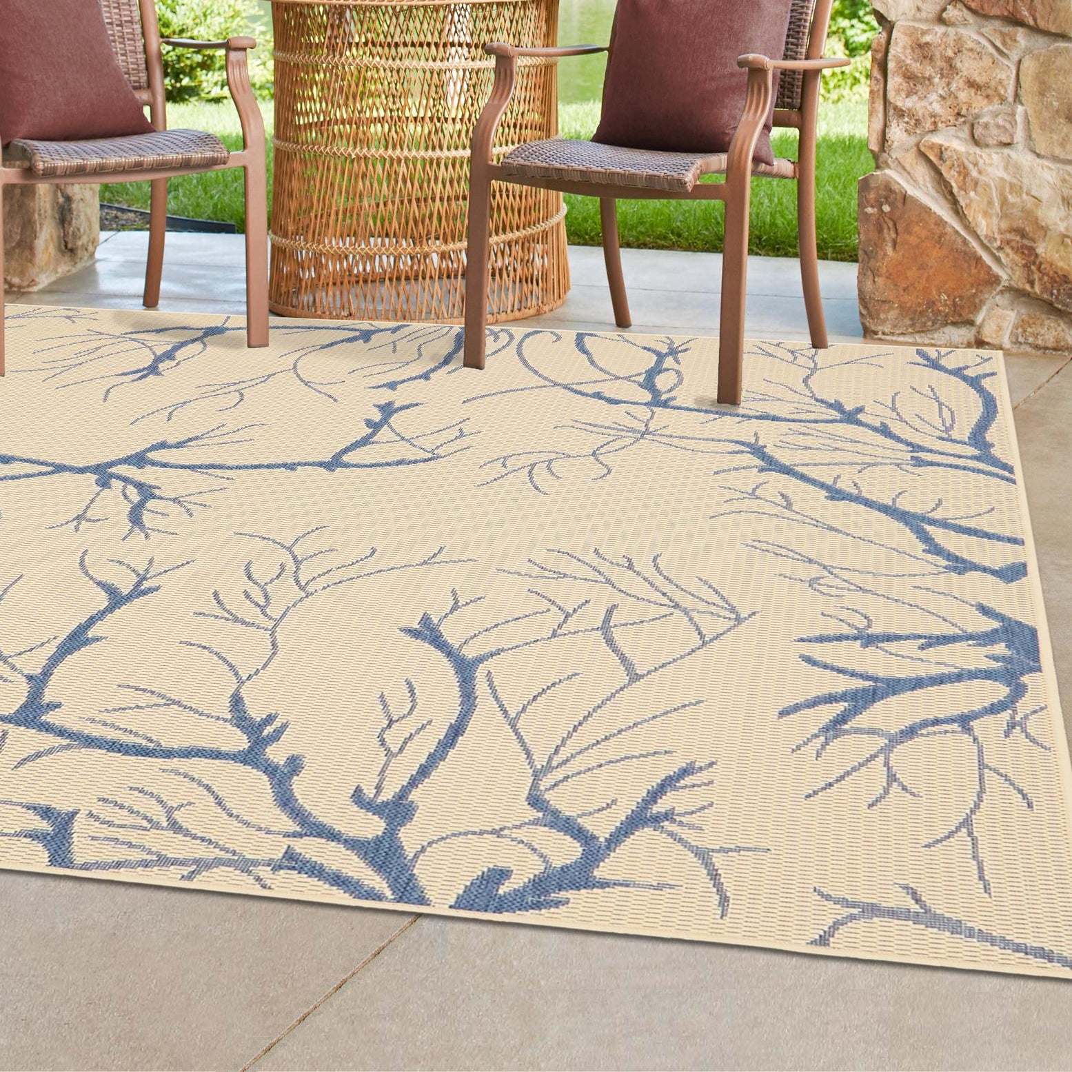 Easy-Care Beige & Blue Square Outdoor Rug - Stain-Resistant Synthetic